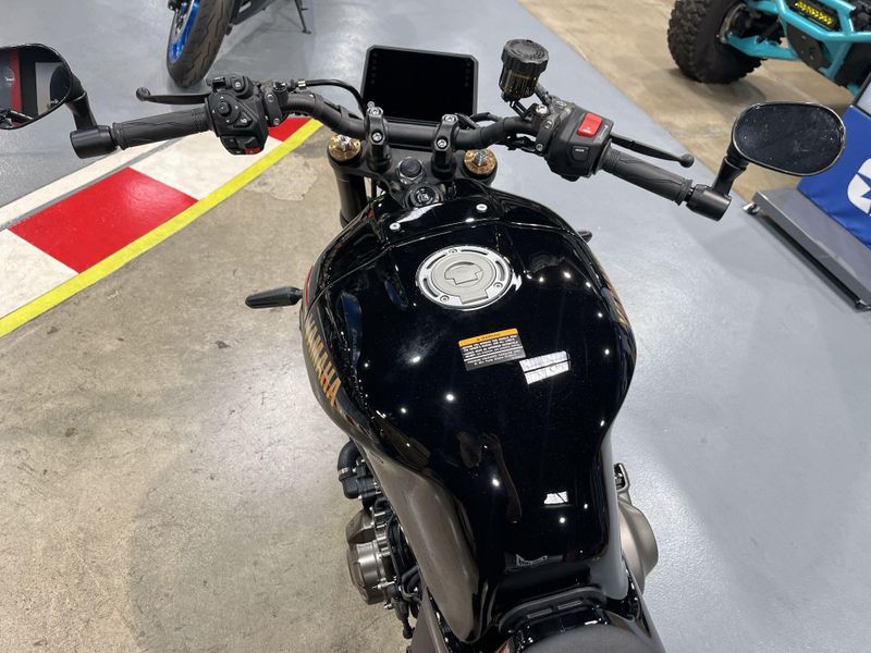 New 2026 Yamaha XSR900 Image 11