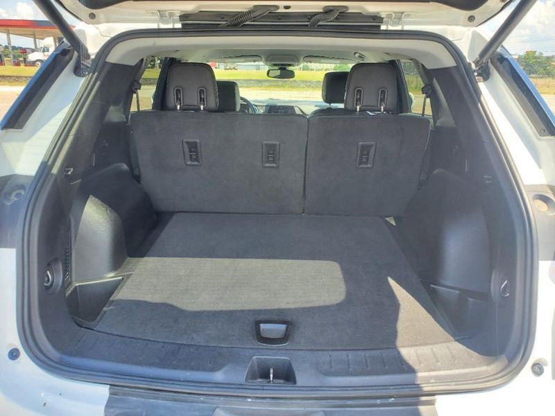 2020 Chevrolet Blazer LT in a Summit White exterior color and Jet Blackinterior. Johnson Dodge 601-693-6343 pixelmotiondemo.com 