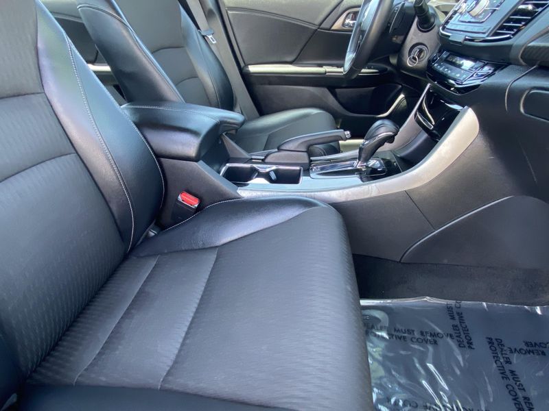 2016 Honda Accord Sedan SportImage 12