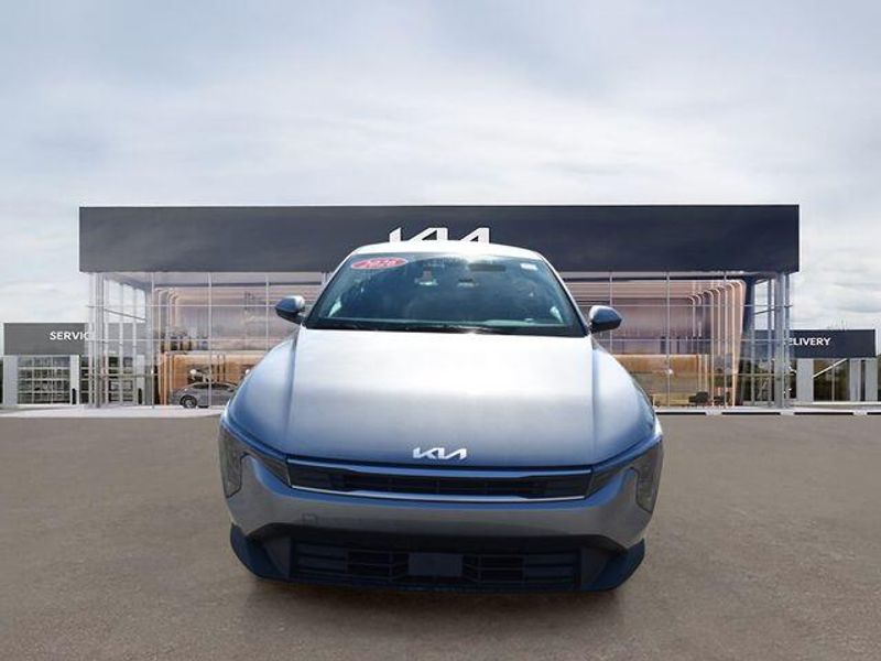 New 2026 Kia K4 LXSImage 9