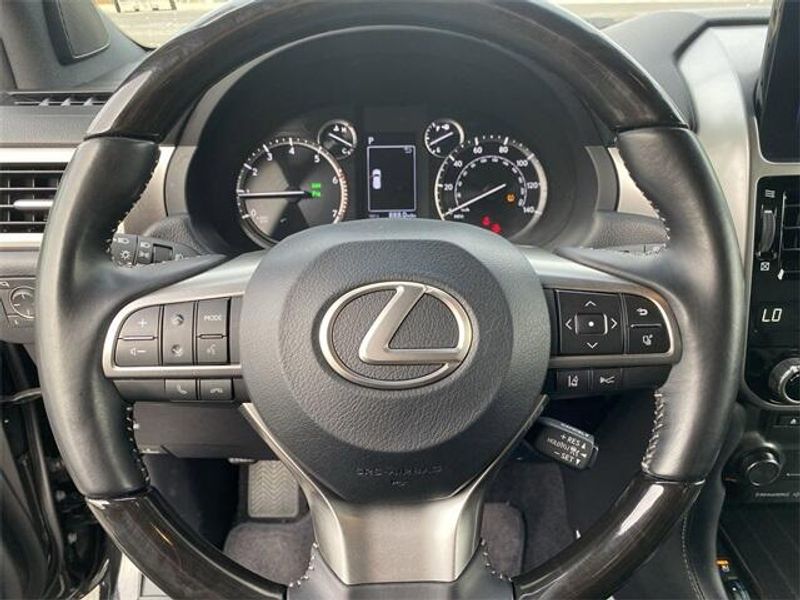 2022 Lexus GX 460 LuxuryImage 23