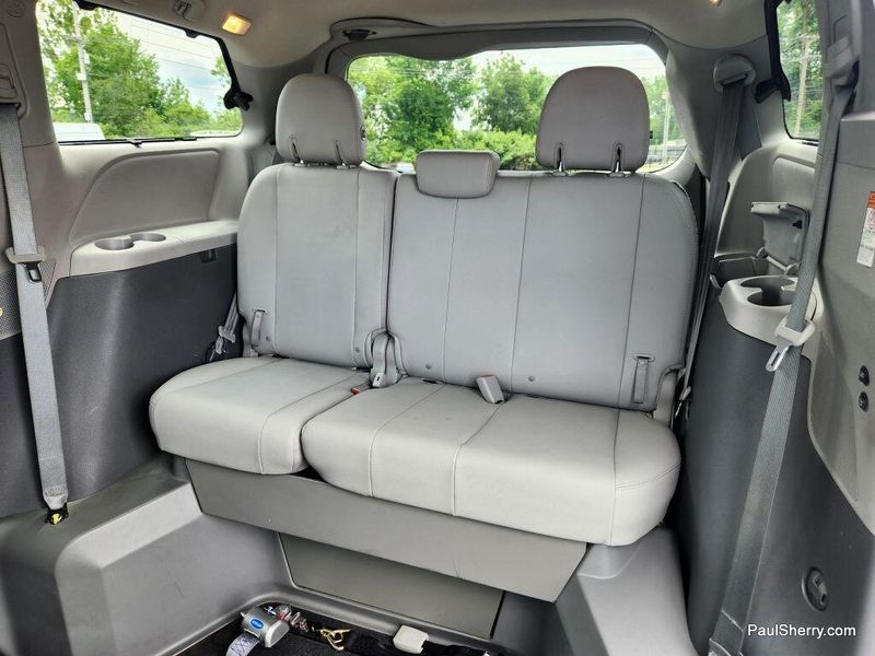 Used 2020 Toyota Sienna XLEImage 41