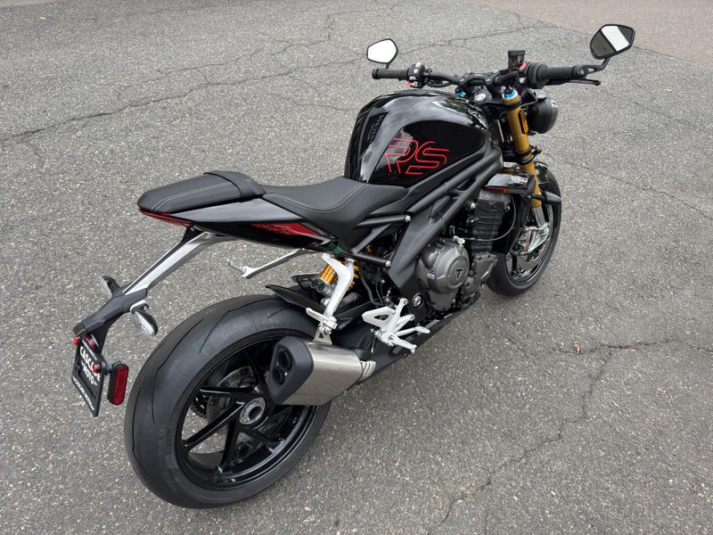 2025 Triumph Speed Triple 1200 RS - JET BLACK 