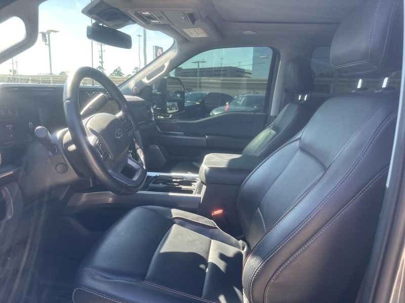 Used 2023 Ford F-250 LariatImage 9