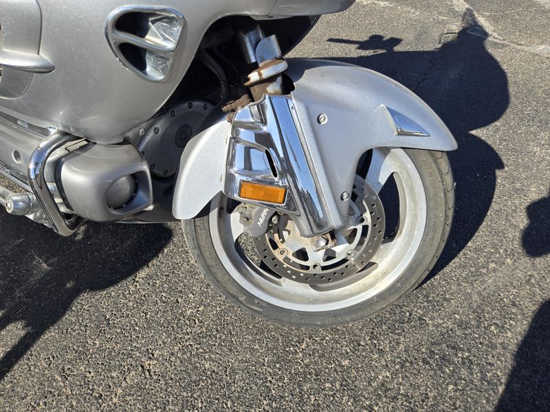 USED 2005 HONDA GOLD WING Image 13