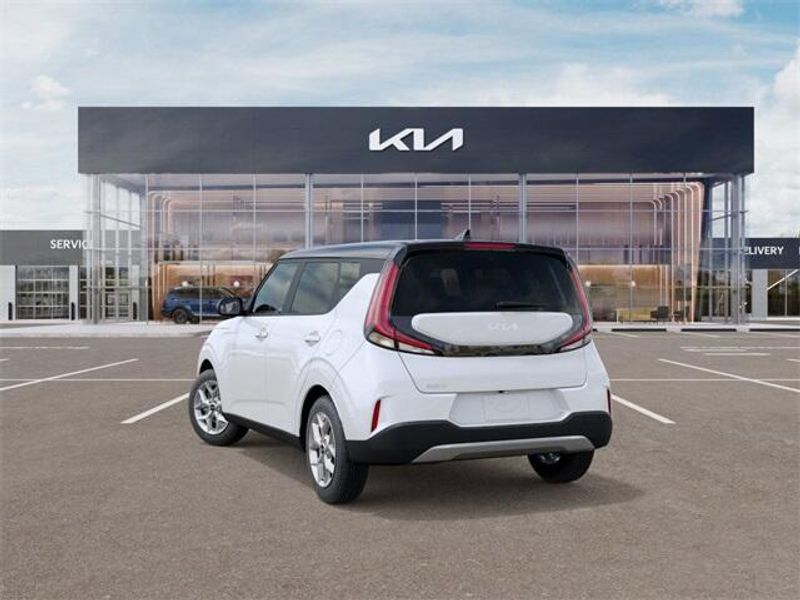 New 2025 Kia Soul SImage 4