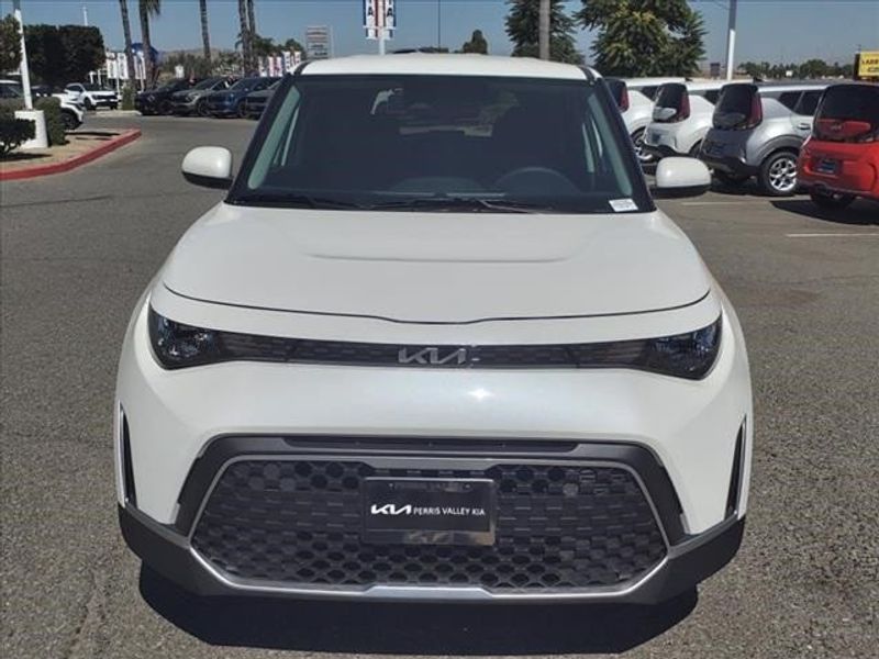 2025 Kia Soul LXImage 2