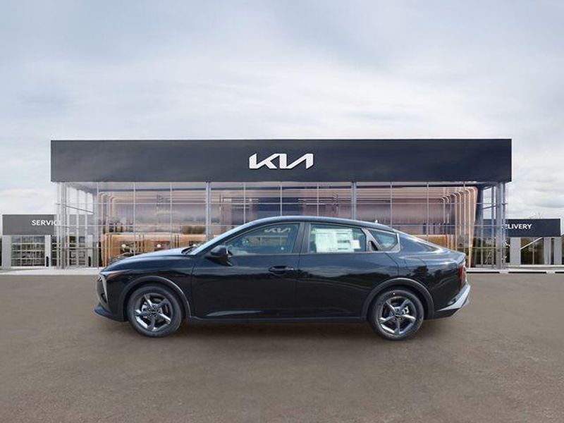 New 2026 Kia K4 LXSImage 7