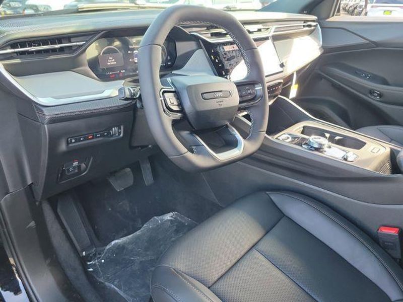 New 2026 Jeep Cherokee Limited 4x4