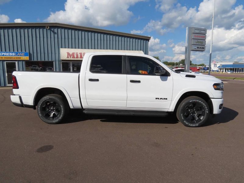 2025 RAM 1500 Big Horn Crew Cab 4x4 5