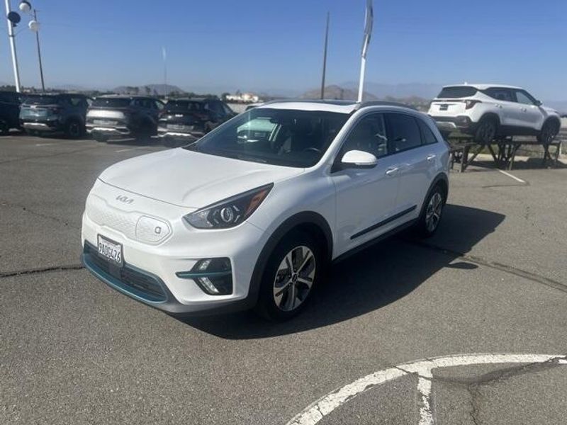 Used 2022 Kia Niro EV EX PremiumImage 2
