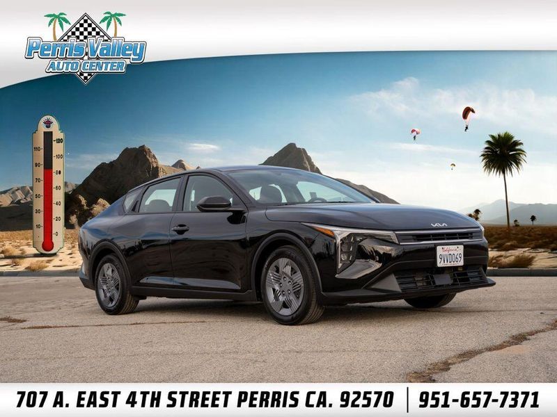 Used 2025 Kia K4 LXImage 1