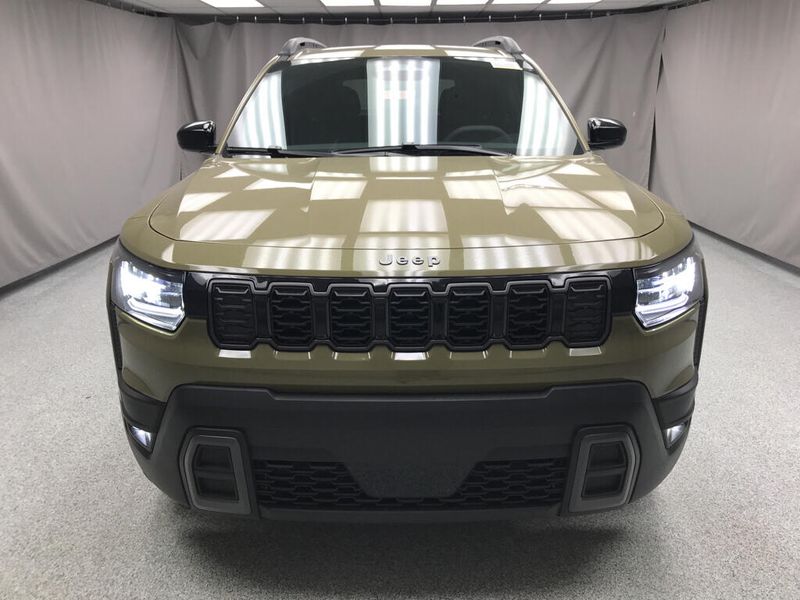 New 2026 Jeep Cherokee Laredo 4x4Image 18