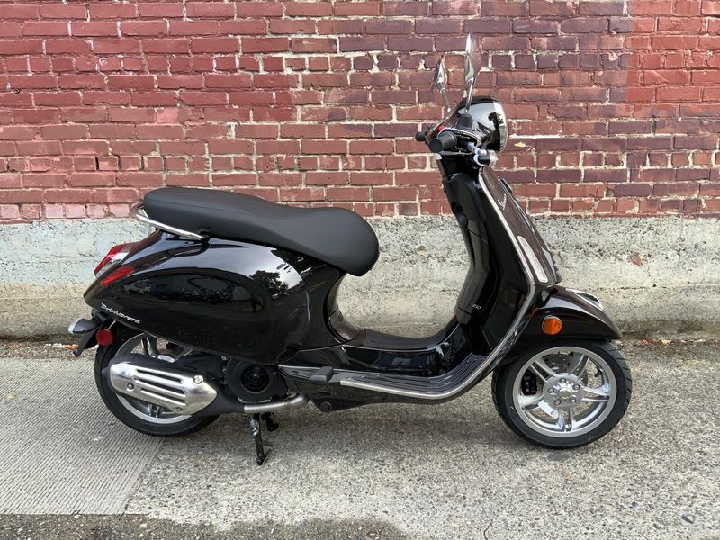 New 2025 Vespa PRIMAVERA 150 