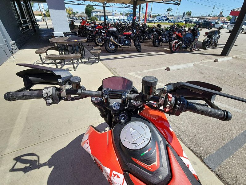 Used 2022 Ducati HYPERMOTARD 950 RVE Image 10