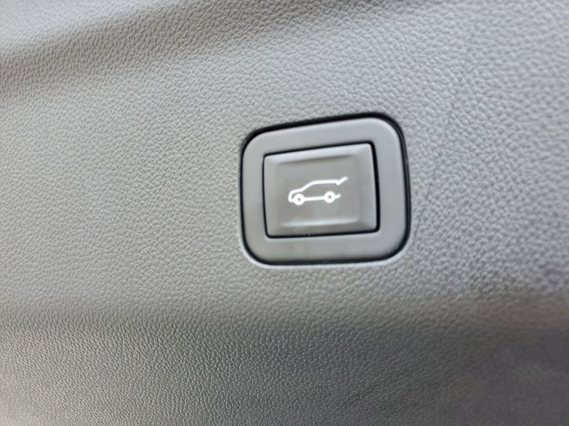 Used 2024 Chevrolet Tahoe RST