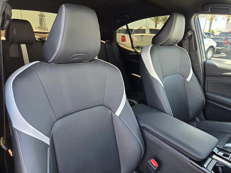 Used 2025 Toyota Camry SE (Natl)