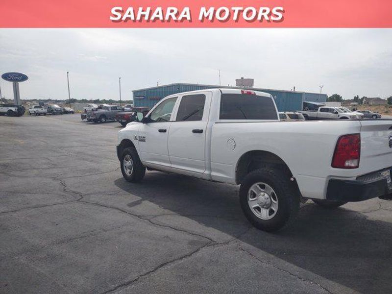 2018 Ram 3500 Tradesman photo 2