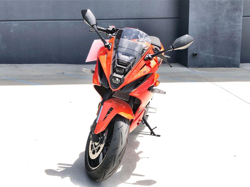 New 2026 Suzuki GSX 8R Image 12