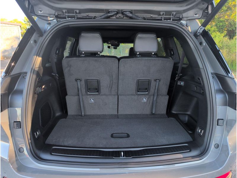 New 2027 Jeep Grand Cherokee L Limited 4x2Image 35