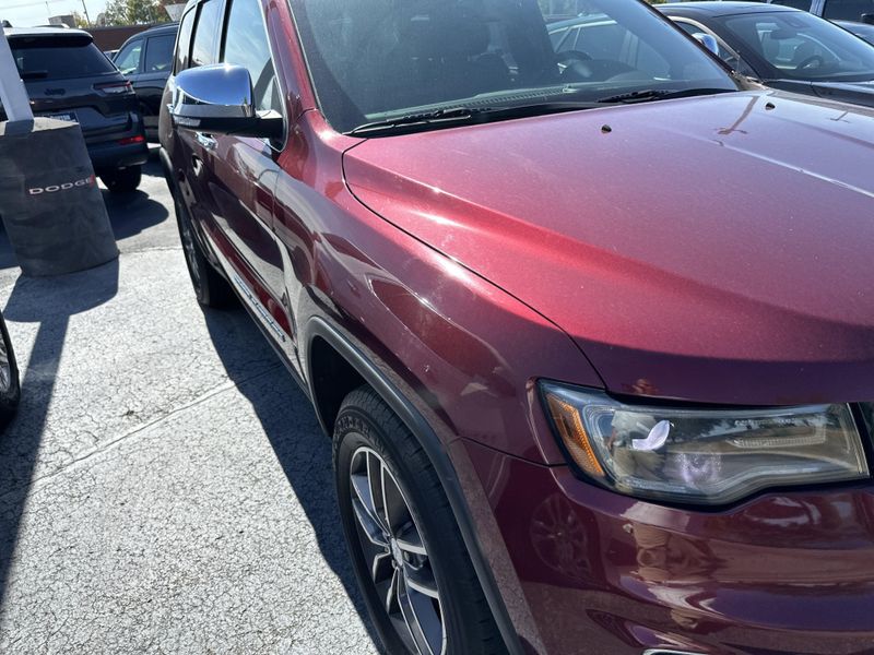 Used 2018 Jeep Grand Cherokee LimitedImage 4