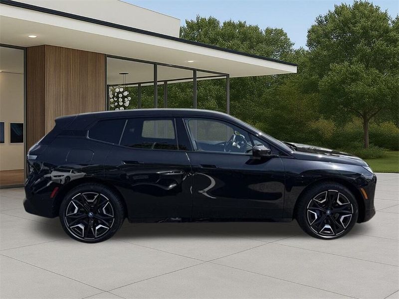 Used 2025 BMW iX xDrive50Image 5