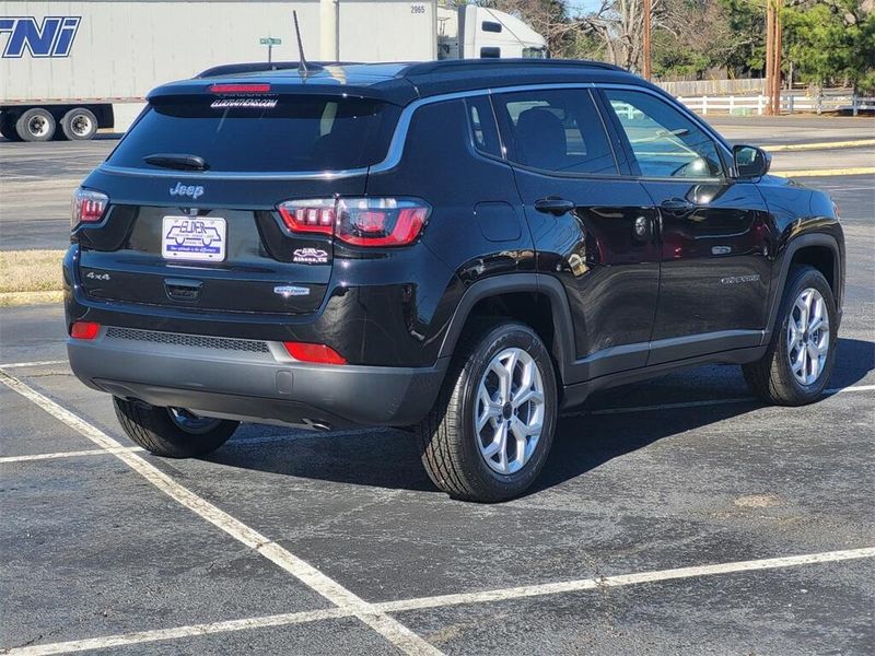 2025 Jeep Compass Latitude 4x4Image 6