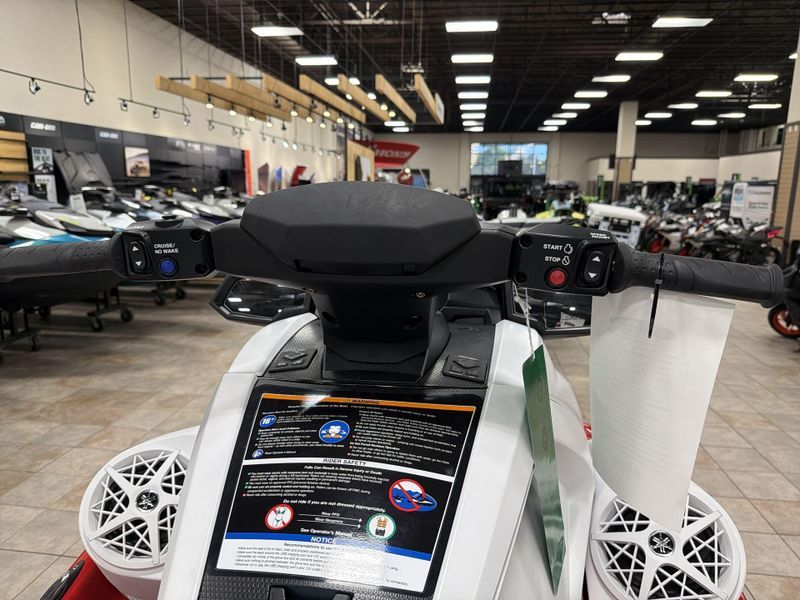 New 2025 Yamaha VX LIMITED Image 19