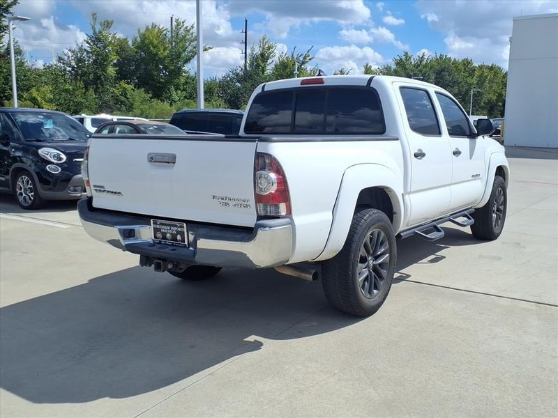 Used 2014 Toyota Tacoma PreRunnerImage 2