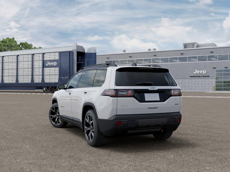 New 2026 Jeep Cherokee Overland 4x4Image 3