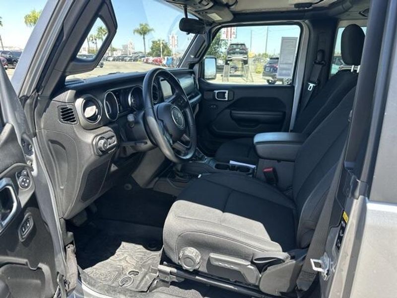 Used 2021 Jeep Wrangler Sport SImage 9