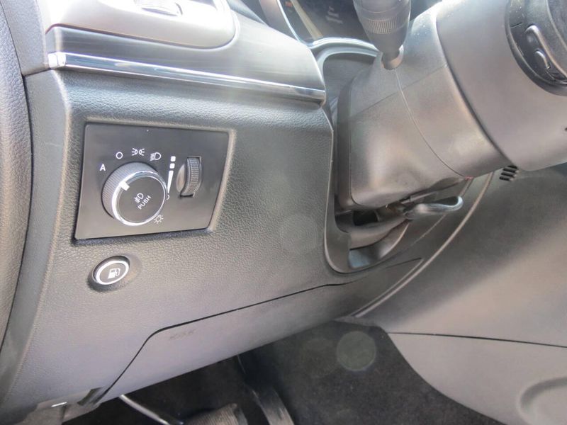 Used 2022 Jeep Grand Cherokee WK Limited 4x4 4dr SUVImage 10