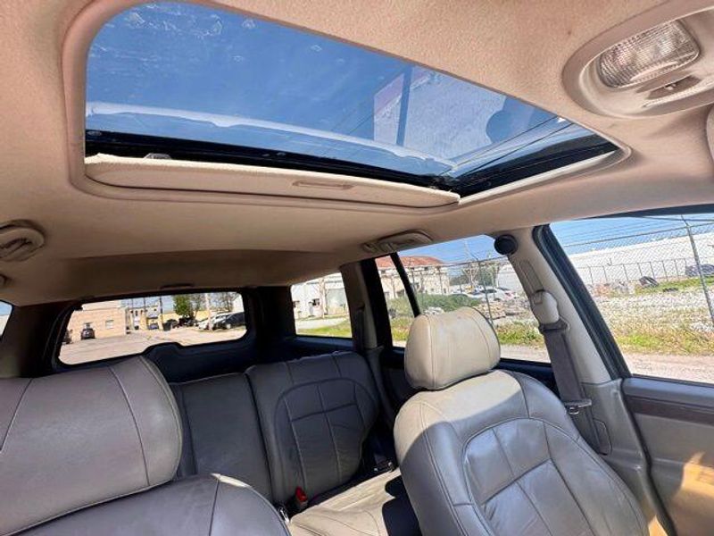 Used 2004 Jeep Grand Cherokee LimitedImage 11