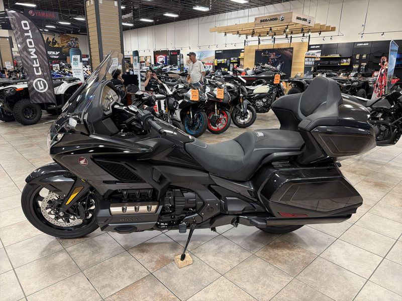 New 2026 Honda GOLDWING TOUR DCT Image 14
