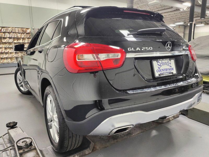 2019 Mercedes-Benz GLA 250 Premium AWD w/SunroofImage 13