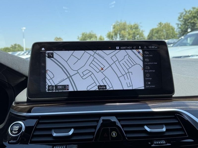 Used 2023 BMW 5 Series M550i xDriveImage 27