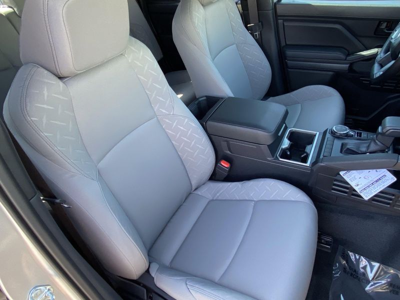 New 2025 Toyota Tacoma SR5Image 11