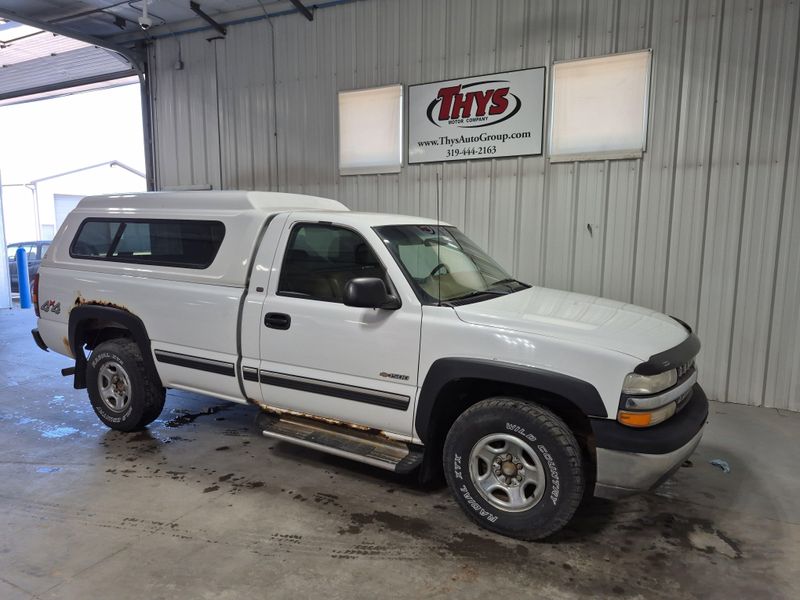 2000 Chevrolet Silverado 1500 Image 3