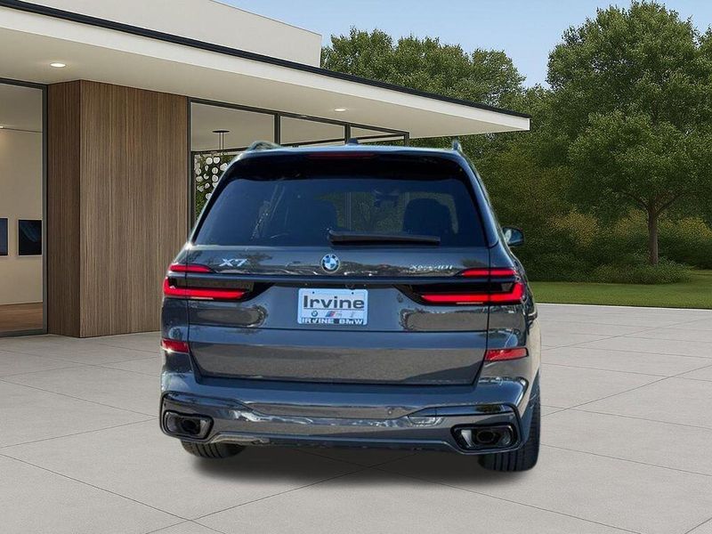 New 2026 BMW X7 xDrive40iImage 9