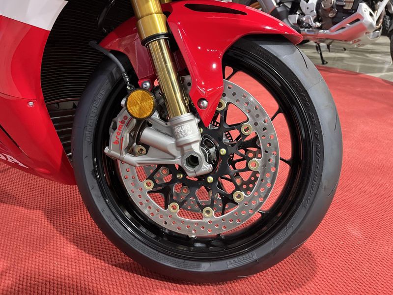 New 2025 Honda CBR1000RR-R FIREBLADE SP Image 16