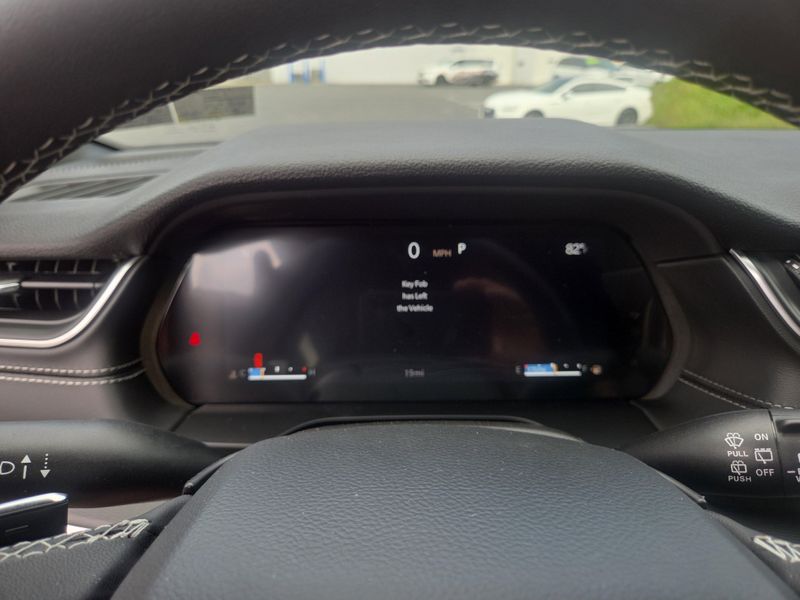 2025 Jeep Grand Cherokee Altitude photo 12