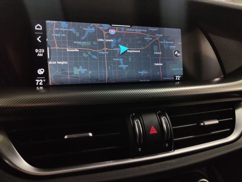2024 Alfa Romeo Stelvio Veloce AWD w/Activ AsstImage 14