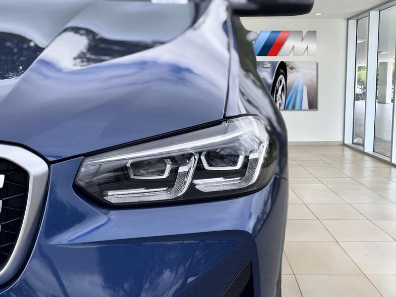 2022 BMW X4 xDrive30iImage 12