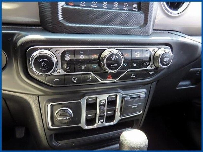 2021 Jeep Gladiator OverlandImage 18