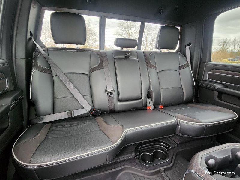 New 2026 RAM 3500 Laramie Crew Cab 4x4 6'4' Box