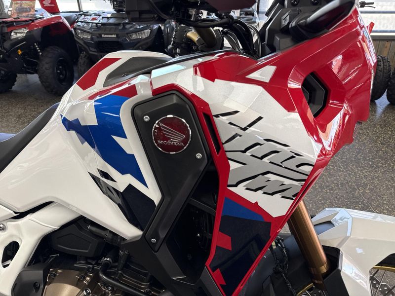 New 2026 Honda AFRICA TWIN ADV SP ES DCT Image 11