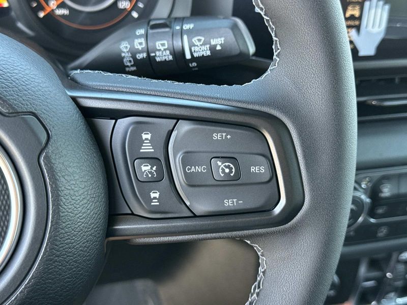 New 2026 Jeep Wrangler 4-door Rubicon X