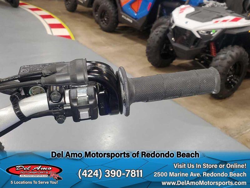 New 2025 Yamaha TT-R230 Image 12