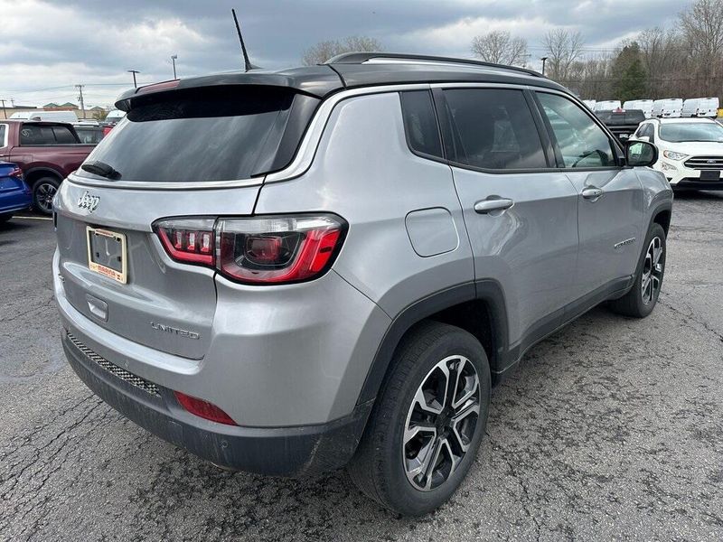 2022 Jeep Compass LimitedImage 13