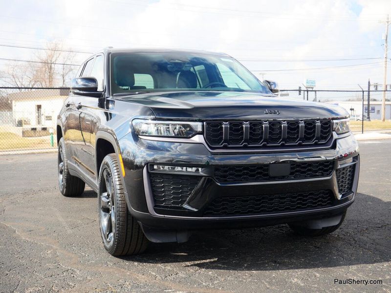 New 2026 Jeep Grand Cherokee Limited 4x4